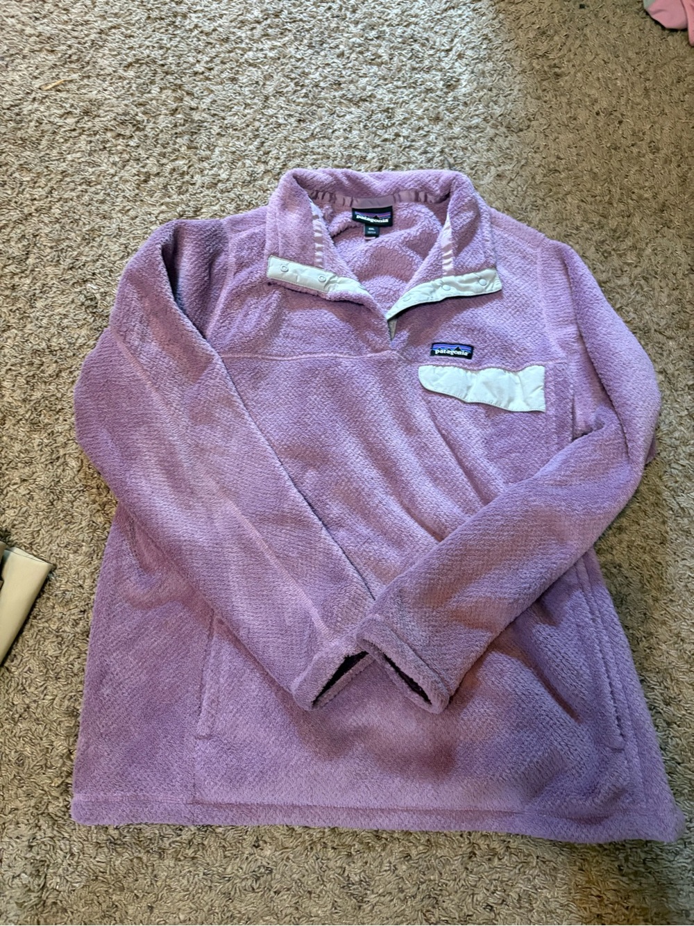 Patagonia women’s ' Purple Fleece Pullover
